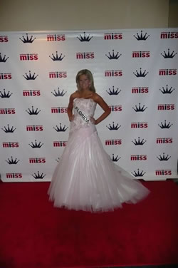 The 2010 National American Miss Florida , Kaitlyn Chana  at the Red Carpet Awards.